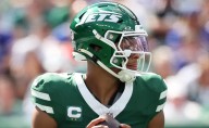 Is Justin Fields playing for Jets vs Dolphins on Monday Night Football today, September 29?