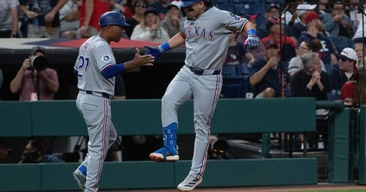 Guardians remain tied in the AL Central after 7
