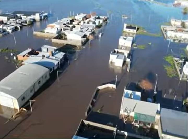 Tormenta de Santa Rosa: videos de la “catástrofe” que dejó el intenso temporal en Santa Fe, Córdoba y Buenos Aires