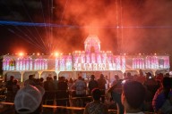 Estrena Playa del Carmen videomaping patrio en el antiguo Palacio Municipal