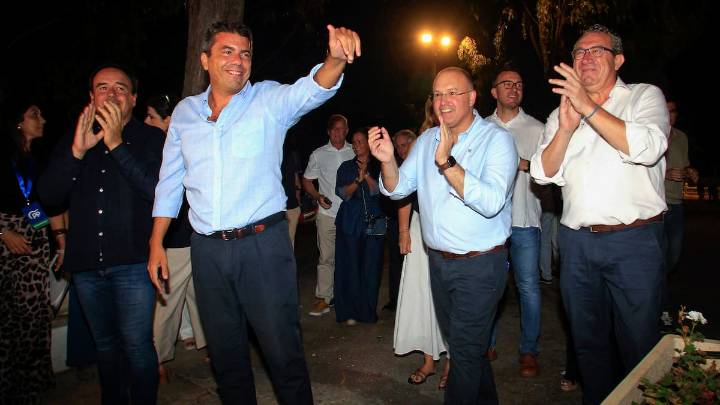 PSPV y Compromís denuncian que Feijóo es "cómplice" de Carlos Mazón tras el apoyo del PP a su gestión
