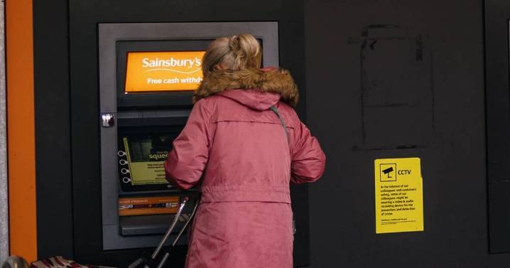 Major banking app to close app next month as customers given urgent warning