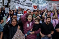 Profesores, médicos y estudiantes enfrentan con paros y marchas los vetos de Milei