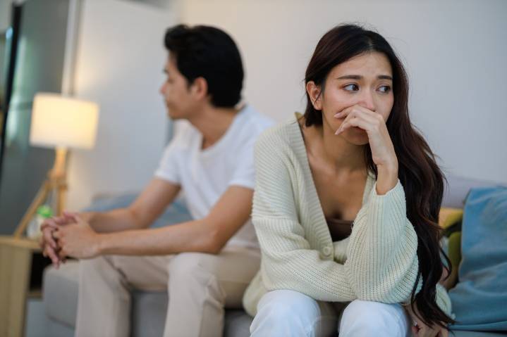 Dear Annie: My friend’s bully boyfriend has me concerned for her
