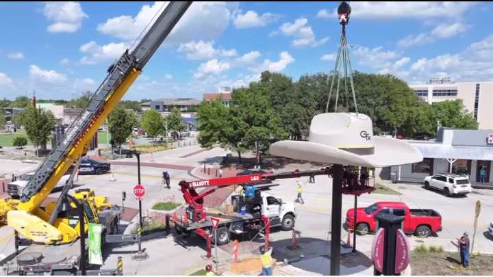 Garland unveils “The Big Hat” to celebrate its cowboy heritage