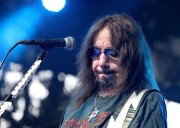 Major Classic Rock Legend Hospitalized After Fall