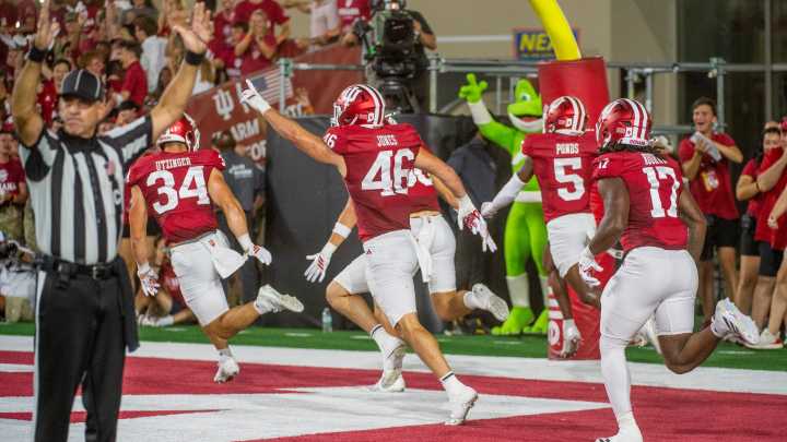 Mind Your Banners Postgame: IU football steamrolls Illinois in top