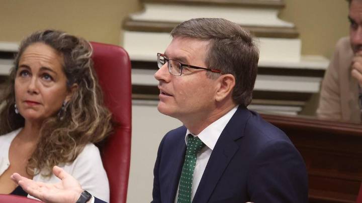 El Parlamento rechaza el racismo cultural de Vox de no impartir lengua árabe en Canarias