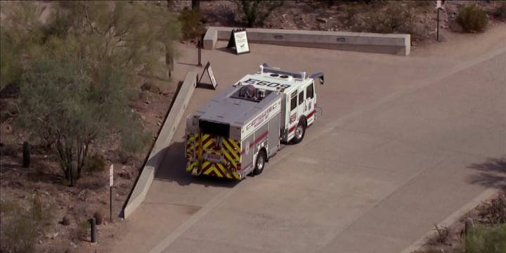 Crews rescue 2 hikers from Scottsdale mountain trail