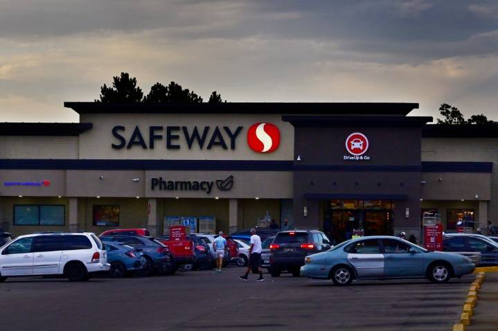 Safeway to close 10 stores across Colorado by November