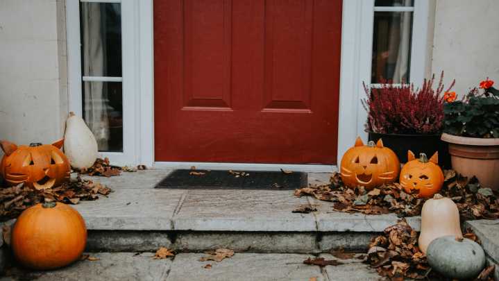 The Easiest And Most Subtle Way To Transition To Fall Decor