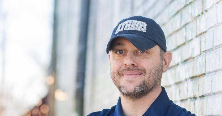 'I'm proudly antifa': CD-5 Democrat candidate asks fellow 'anti-fascists' for campaign contributions