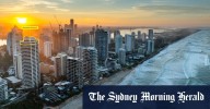 Gold Coast property: Harry Triguboff is selling his Main Beach holiday home penthouse