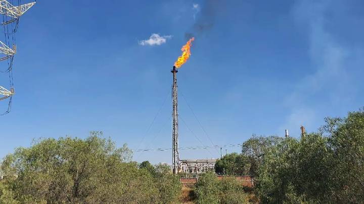 Quemadores de la refinería Miguel Hidalgo, “llama eterna” que contamina Tula y CDMX