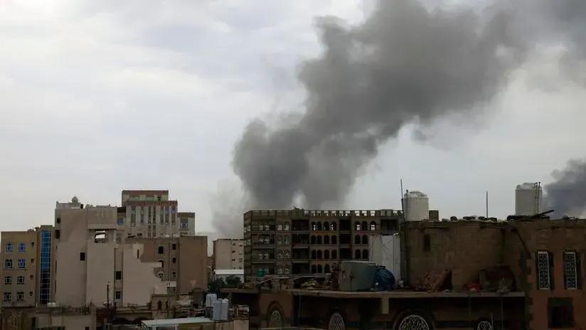 Al menos 9 muertos y 118 heridos en oleada de bombardeos de Israel contra Yemen