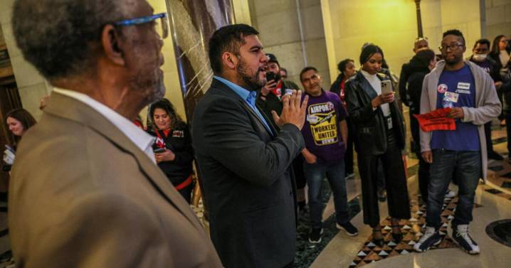 The home construction industry is bleeding workers. Could paying them more help rebuild L.A.?