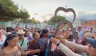 Inauguran la obra colectiva "Hilos de fe" en la iglesia de El Poblado