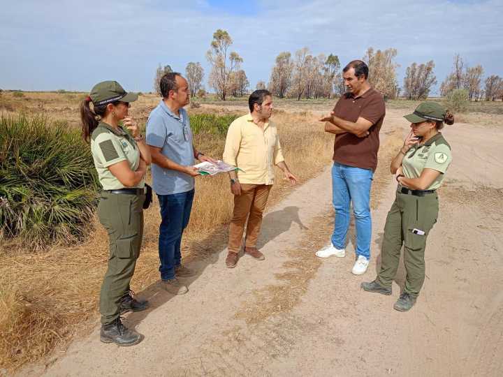 La Junta y el Ayuntamiento de Trigueros analizan incluir Los Palmares en el Inventario Andaluz de Humedales