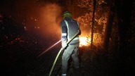 Permanecen ingresados con pronóstico grave los cinco brigadistas heridos en el incendio de Barreiros (Lugo)