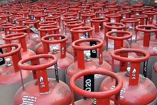 Government Approves 25 Lakh Additional Free LPG Connections