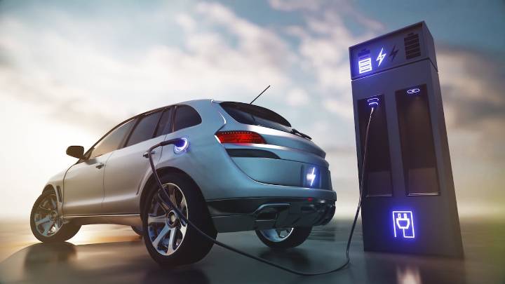 Día Mundial del Vehículo Eléctrico: ¿cuáles son sus beneficios económicos y retos en Colombia?