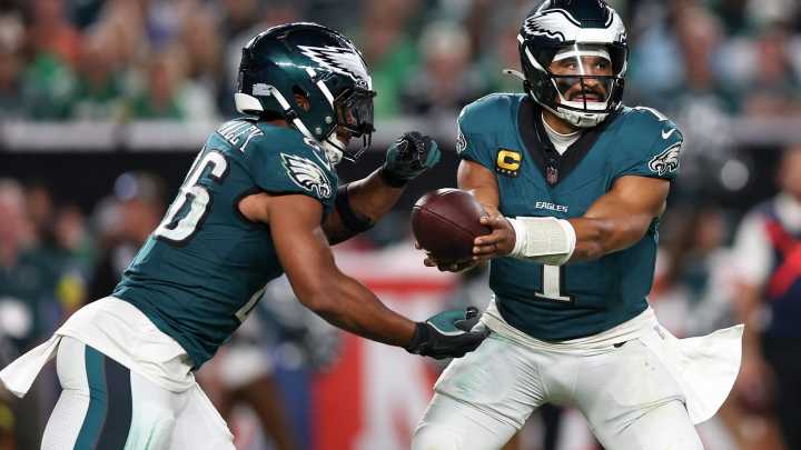 Eagles at Chiefs odds, picks and predictions