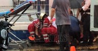 Mujer derrapó en moto y chocó con camioneta en Ciudad Victoria; resultó lesionada