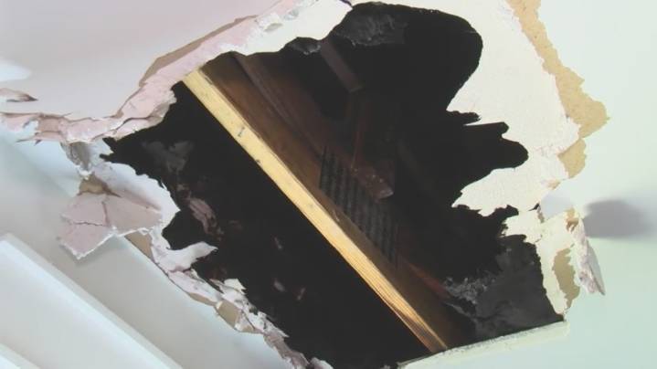 Couple escapes after lightning strike sparks fire at Yell County home