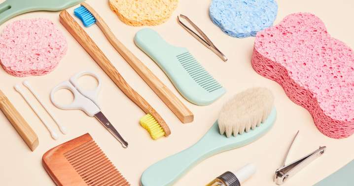 11 Personal Items You Should Never Share, According to Doctors