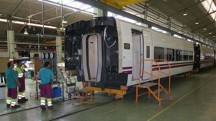 Denuncian el “relevo caótico” en las contratas del taller de RENFE de Los Prados
