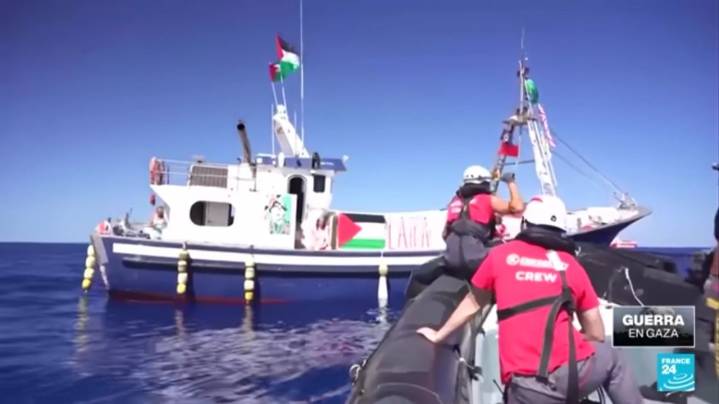 Con custodia de Italia y España, la flotilla humanitaria completará la última etapa hacia la Franja de Gaza