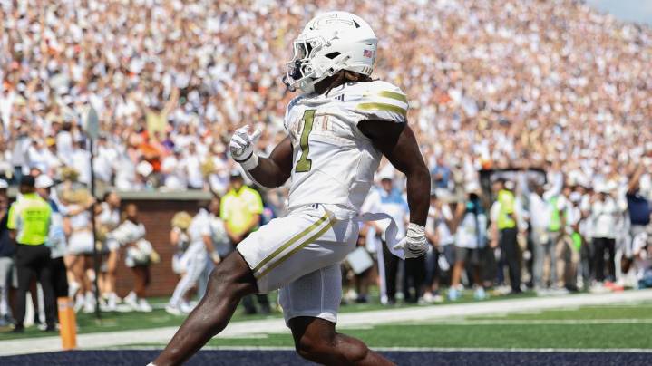 Georgia Tech enters top-25, UGA on the rise in new AP rankings
