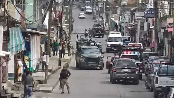 Mujer es Asesinada a Tiros al Interior de un Bar en Cerro Azul, Veracruz