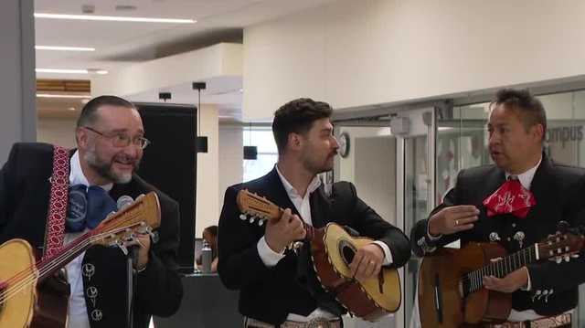 'Embrace where we come from:' UNO kicks off Hispanic Heritage Month with fiesta