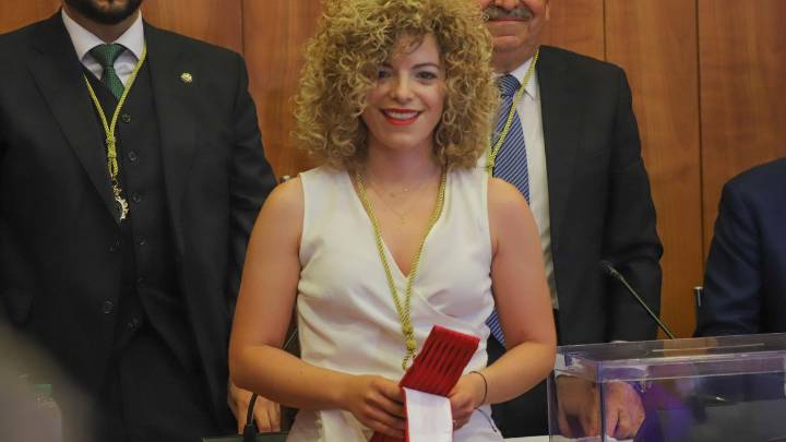 Vecinos del casco urbano de Orihuela estallan contra la edil Ortuño: "Nos ningunea"