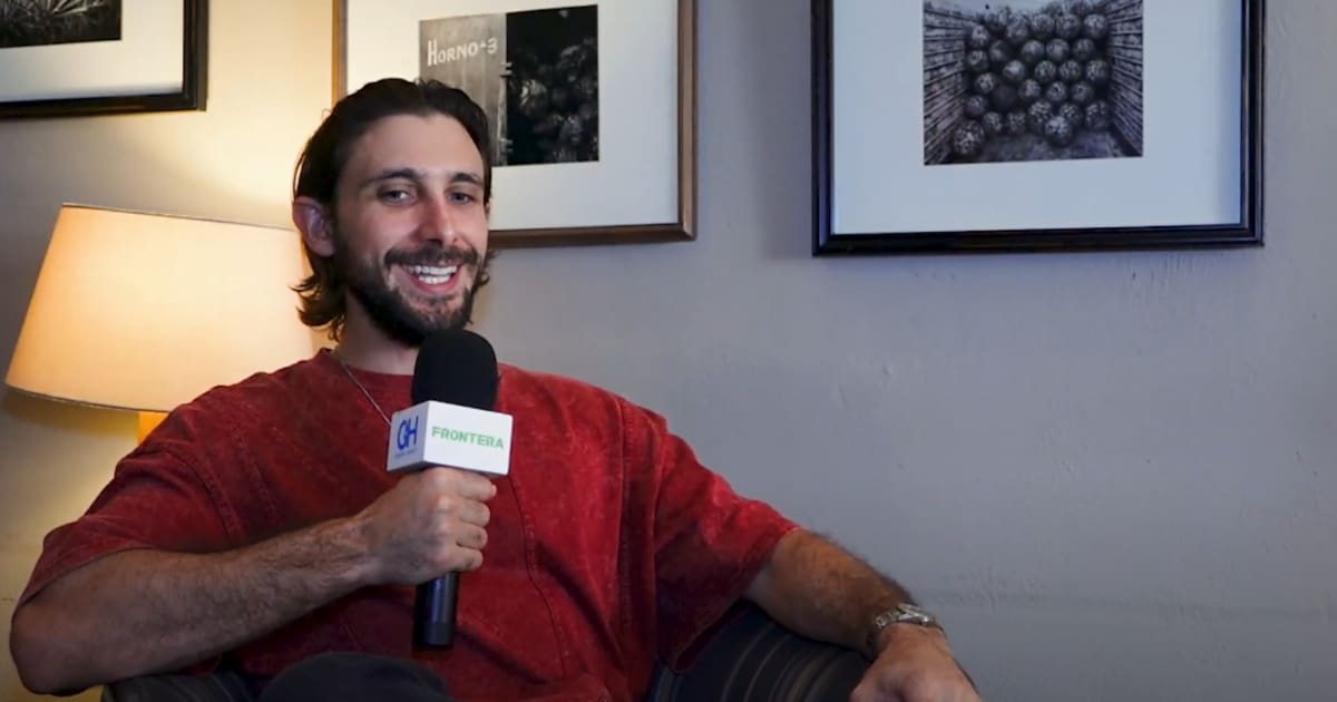 Emiliano Zurita explora la música y el caos de los 70