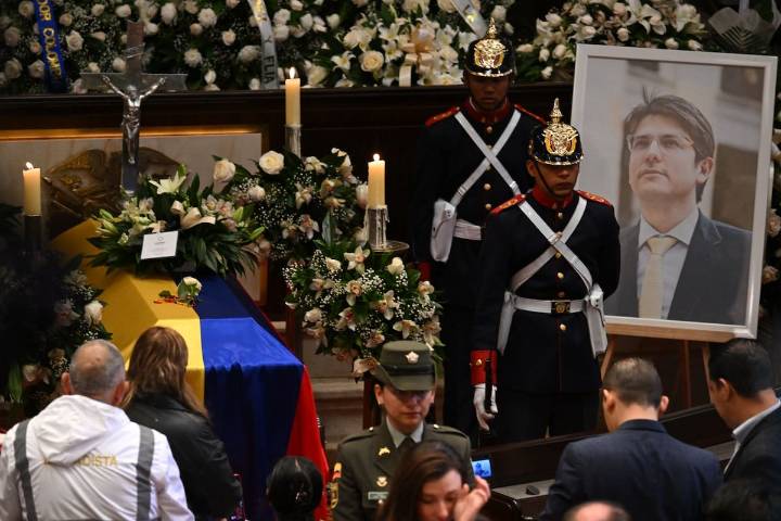 Centro Democrático radica proyectos de ley que promovía Miguel Uribe para honrar su memoria