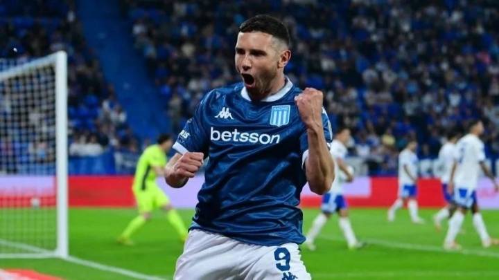 Con gol de Maravilla Martínez, Racing derrotó 1-0 a Vélez en el Amalfitani