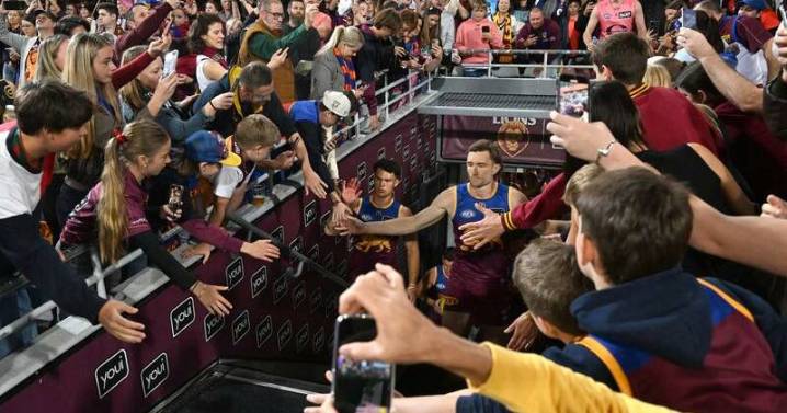 Man gets lifetime sports ban after Nazi salute charge
