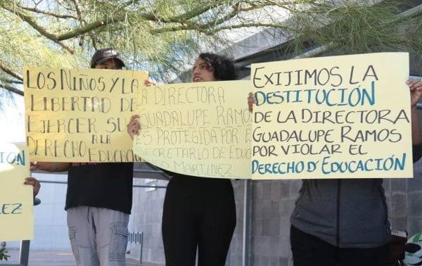 Manifestación en Pueblito Mexicano por exclusión de menor en el CAM 43
