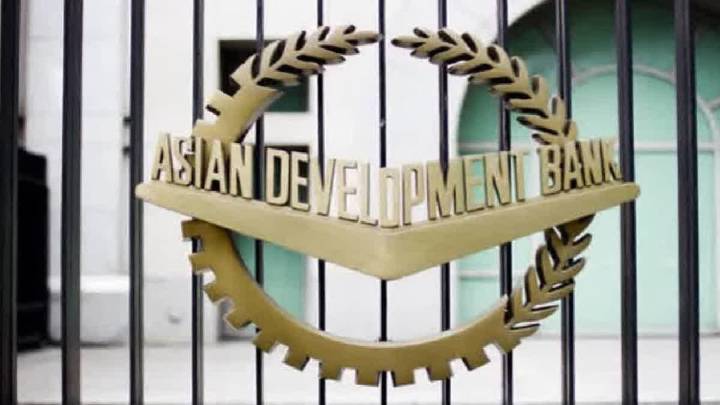 Indian Economy To Grow At 6.5 Pc In FY26; US Tariffs To Weigh On Exports: Asian Development Bank (ADB)