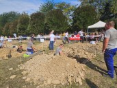 Insólito torneo en Hungría: cavadores de tumbas compitieron por el título mundial