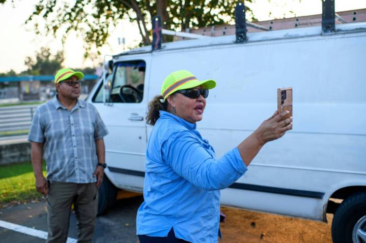 Cuidado con el «hielo» en las vías: en Texas, migrantes se ayudan para evadir redadas del ICE