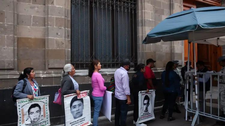 Gobierno busca apoyo de la ONU para caso Ayotzinapa tras presión de familiares