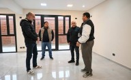 Sastre recorrió la construcción de 11 consultorios en la sede local de Ampal