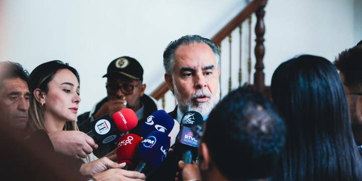 Armando Benedetti afirmó que la descertificación a Colombia “no es a la lucha contra el narcotráfico, sino contra el presidente”