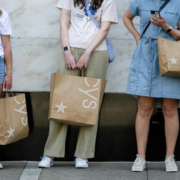 Macy’s lifts annual guidance as shoppers keep spending