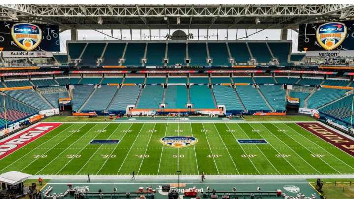 Jets vs. Dolphins Weather Report: Will It Rain at Hard Rock Stadium During Week 4 MNF Game? Could rain and gusty winds at Hard Rock Stadium affect the Dolphins vs. Jets Monday Night Football game ? Ch
