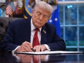 Trump anuncia aranceles a medicamentos, camiones y muebles importados