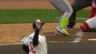 Taylor hits 2-run double in ninth to lead White Sox to 4